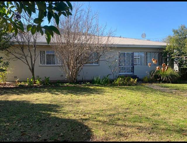 4 BEDROOM HOUSE FOR SALE IN BERGSIG